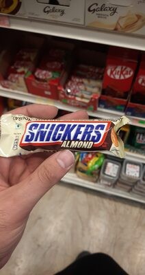 snickers almond